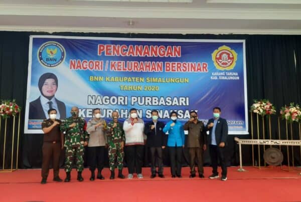 Bupati Simalungun Canangkan Kelurahan dan Desa Bersinar Lindungi Masyarakat Simalungun Dari Ancaman Narkoba Bupati Simalungun Canangkan Kelurahan dan Desa Bersinar Lindungi Masyarakat Simalungun Dari Ancaman Narkoba