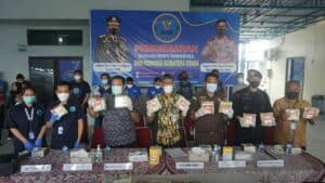 BNNP SUMUT Melaksanakan Pengungkapan dan Press Release Narkotika Jenis Sabu BNNP SUMUT Melaksanakan Pengungkapan dan Press Release Narkotika Jenis Sabu