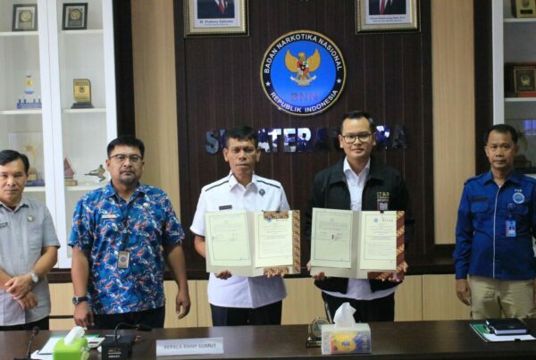 Perjanjian Kerjasama P4GN Antara BNNP SUMUT Dengan Beberapa Perguruan Tinggi Swasta Perjanjian Kerjasama P4GN Antara BNNP SUMUT Dengan Beberapa Perguruan Tinggi Swasta